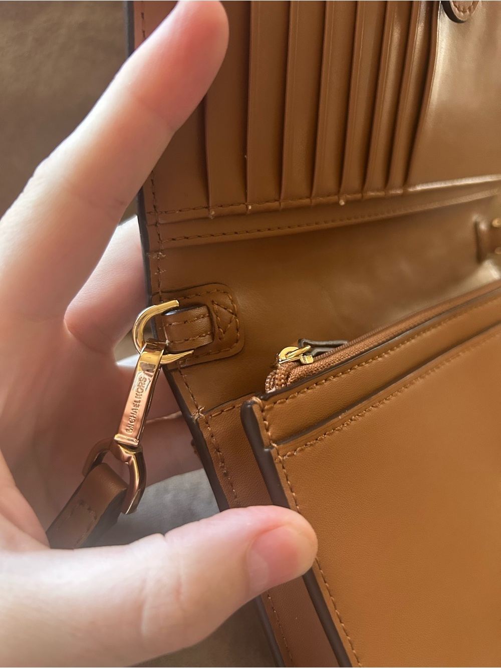 Michael Kors | Jet Set | Charm | Small Phone | Crossbody - Picture 10 of 16